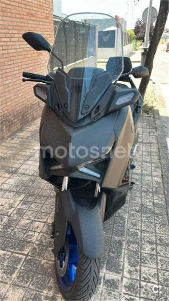 Yamaha XMAX 300 – Vista 9