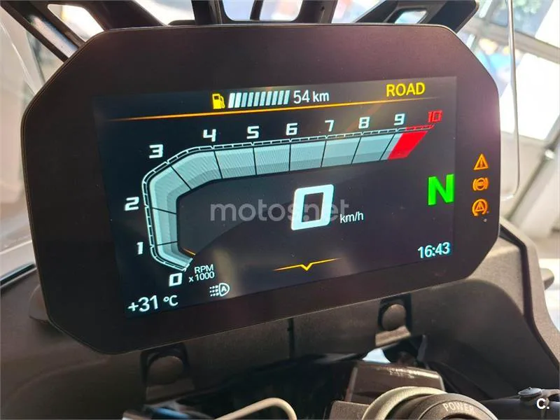 BMW F 900 GS – Vista 11