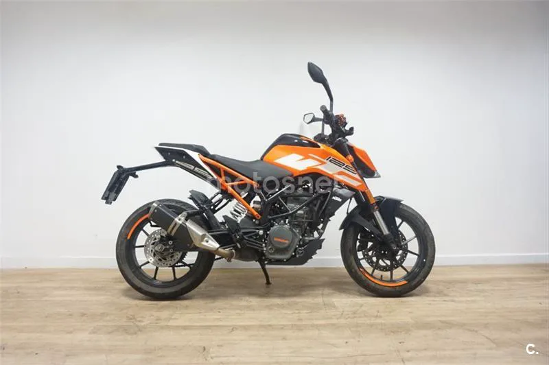 KTM 125 – Vista 7