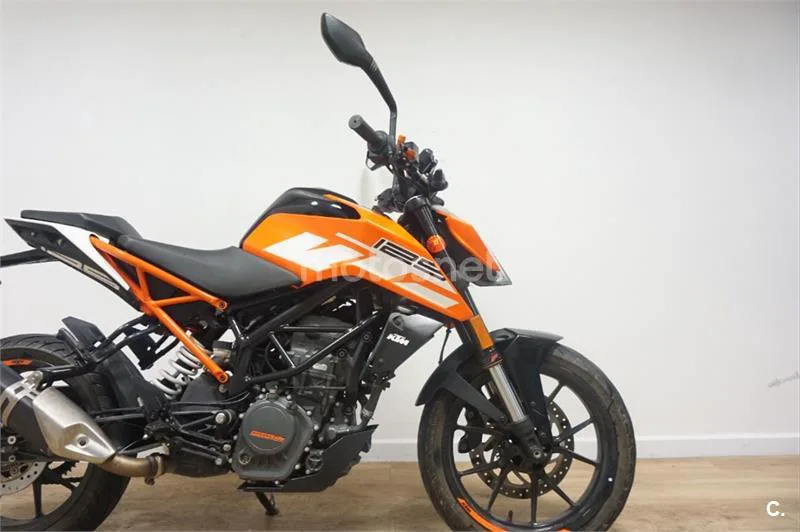 KTM 125 – Vista 9