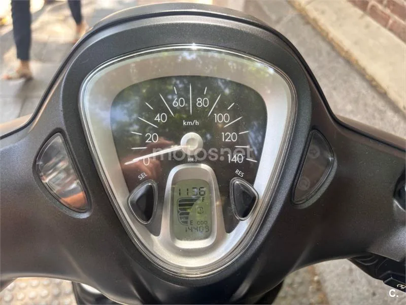 Yamaha D'elight 125 – Vista 3