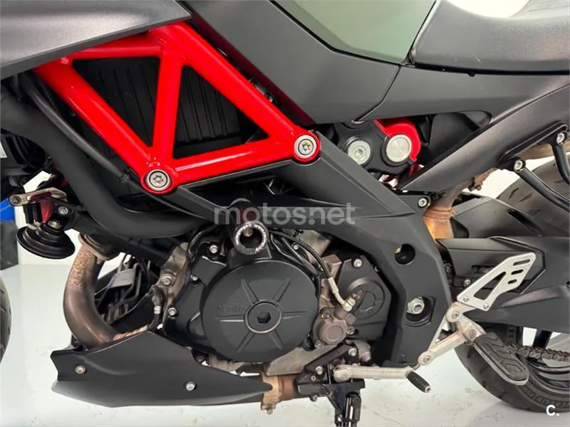 Aprilia Shiver 900 – Vista 16