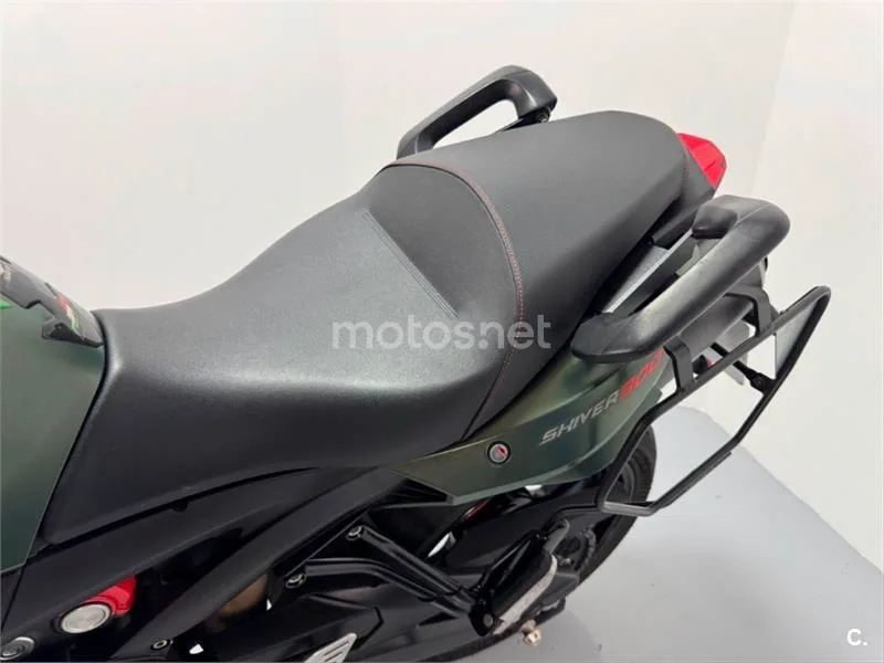 Aprilia Shiver 900 – Vista 17