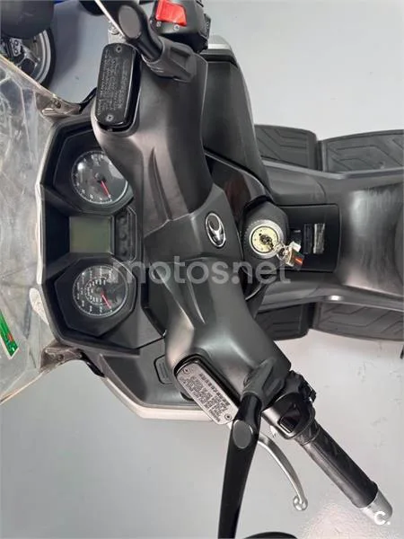 Kymco Super Dink 350 – Vista 18
