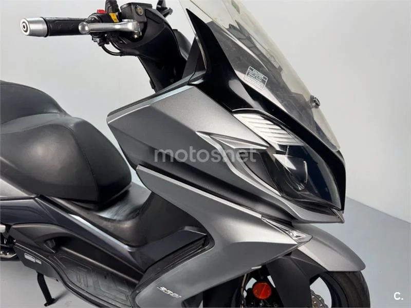 Kymco Super Dink 350 – Vista 3