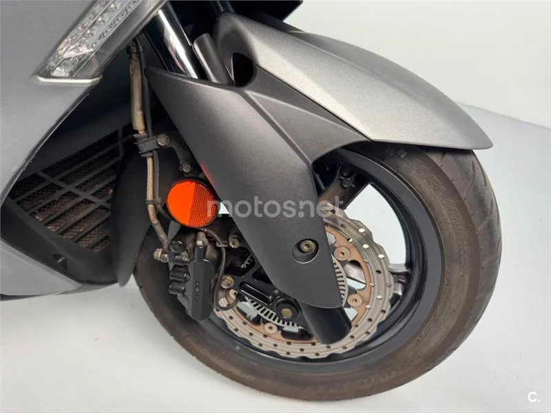 Kymco Super Dink 350 – Vista 5