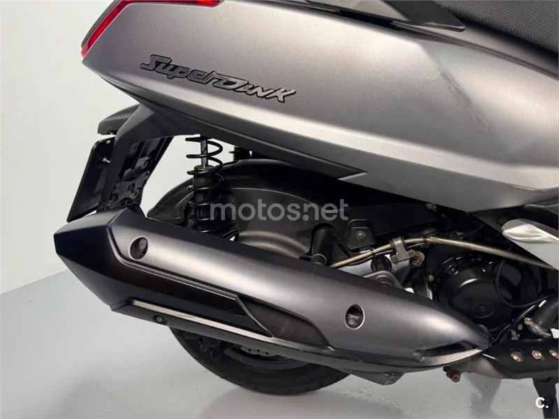 Kymco Super Dink 350 – Vista 9
