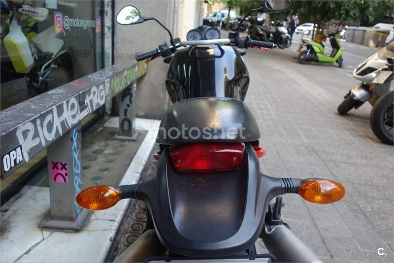 Ducati Monster 695 – Vista 4