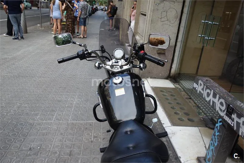Suzuki Marauder 250 – Vista 8
