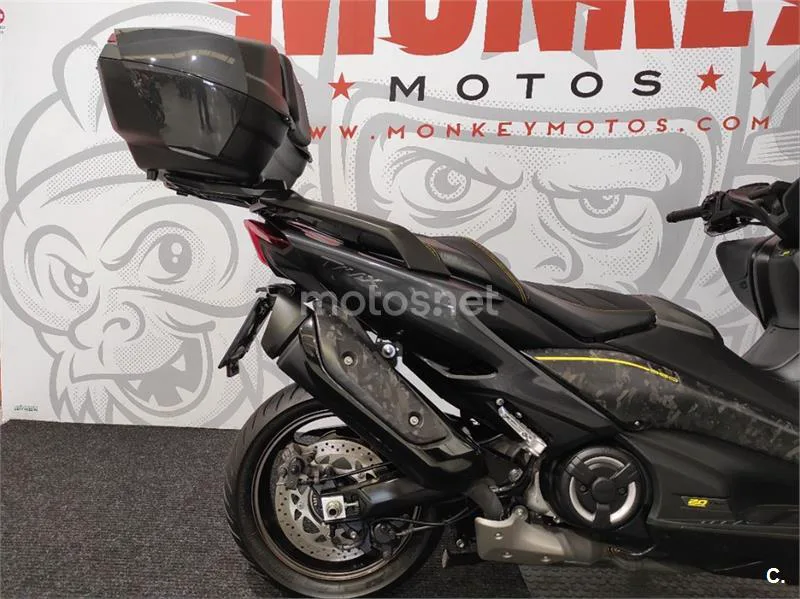 Yamaha TMAX 560 – Vista 3