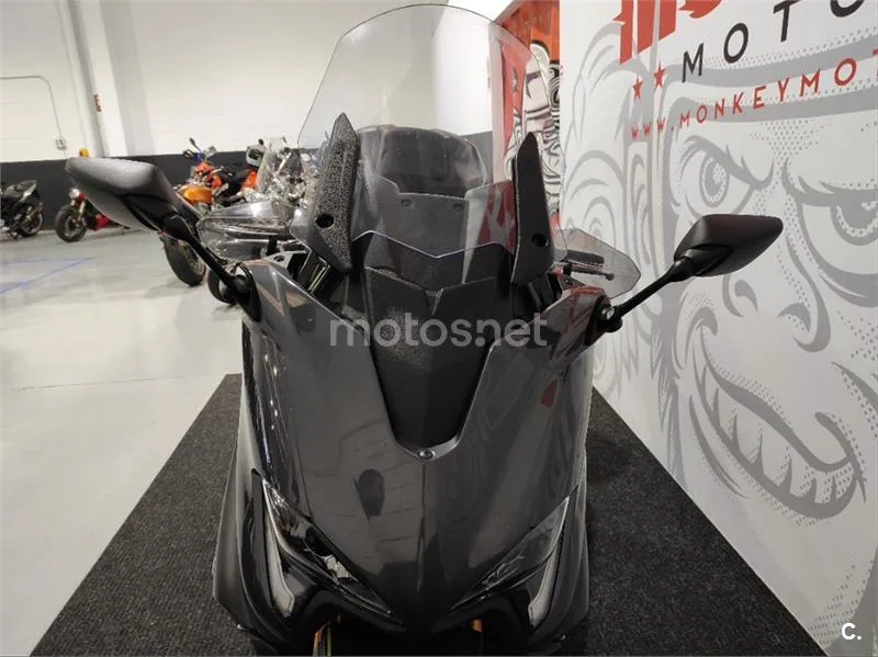 Yamaha TMAX 560 – Vista 7