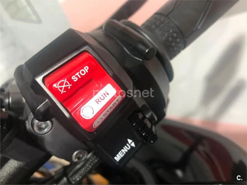Yamaha MT-10 – Vista 9
