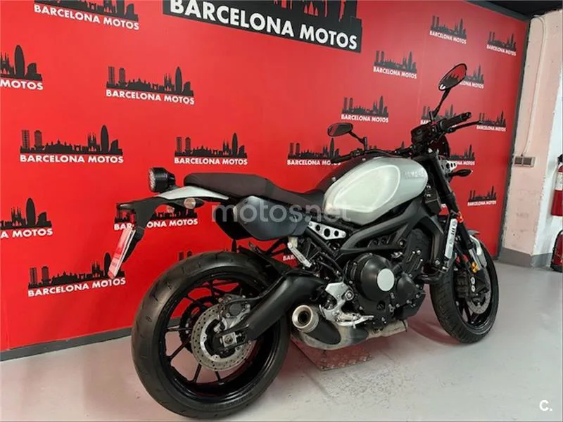 Yamaha XSR 900 – Vista 5