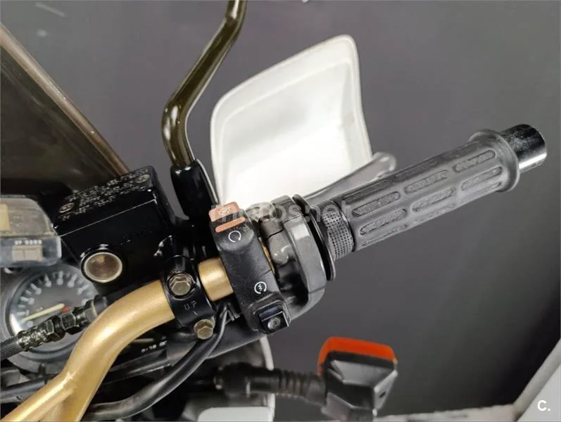 Honda XRV 750 Africa Twin – Vista 11