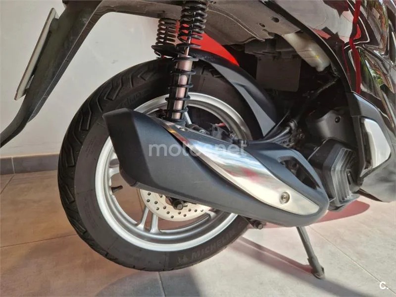 Honda SH 125i – Vista 3
