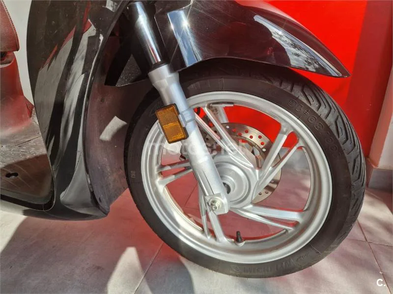 Honda SH 125i – Vista 4