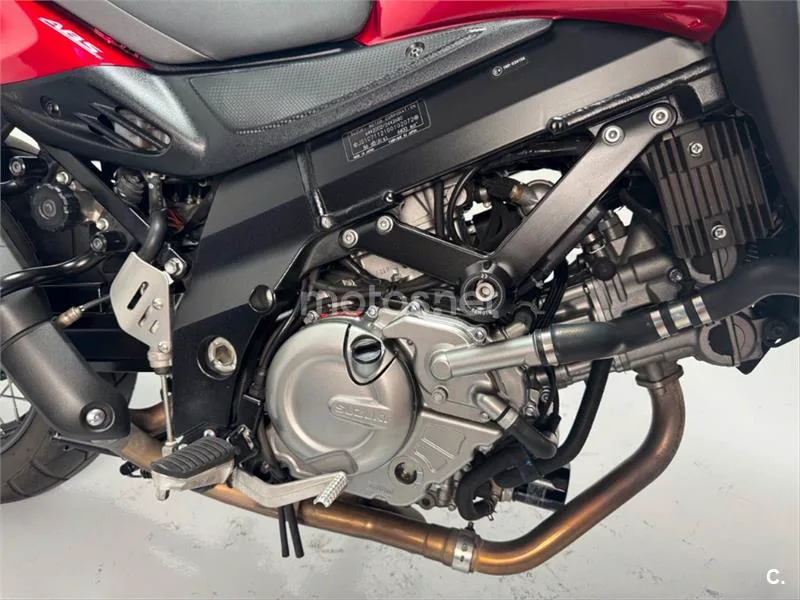 Suzuki V-Strom 650 XT – Vista 14