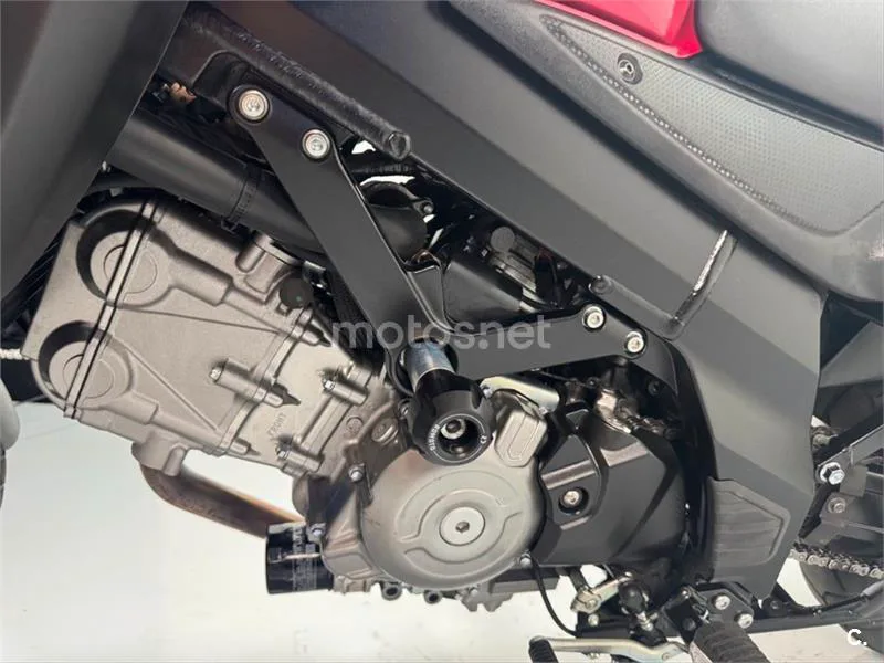 Suzuki V-Strom 650 XT – Vista 7