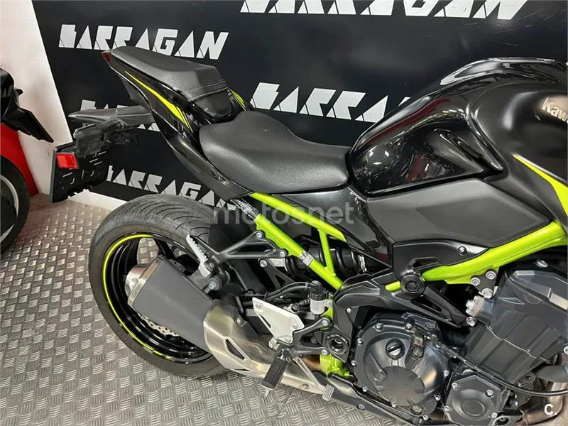 Kawasaki Z900 – Vista 8