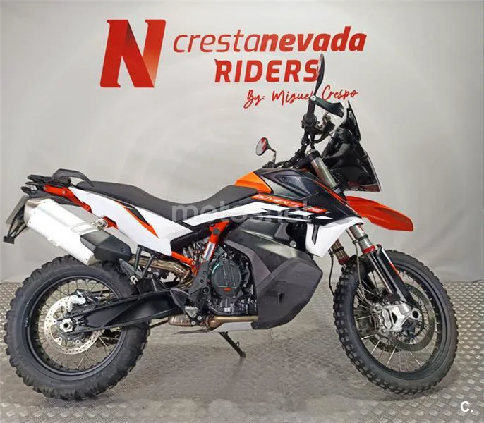 KTM 890 – Vista 3