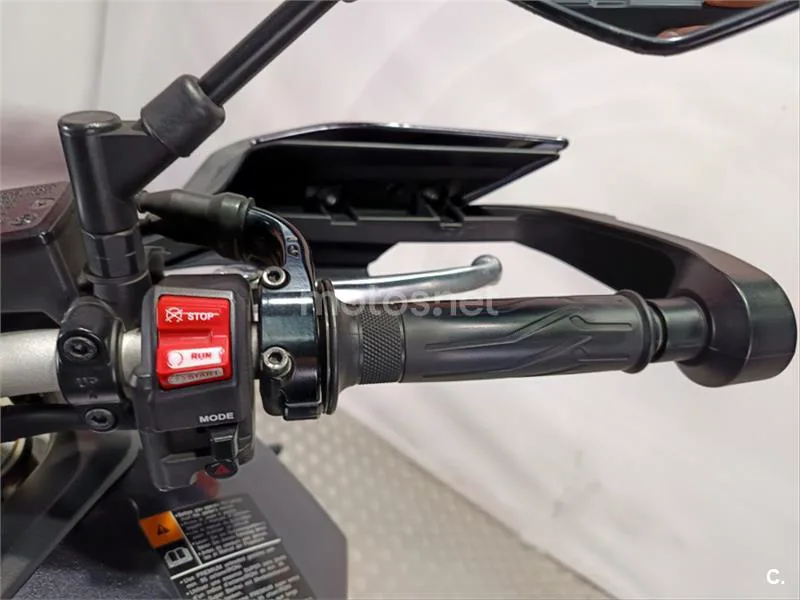 Yamaha MT-09 – Vista 14