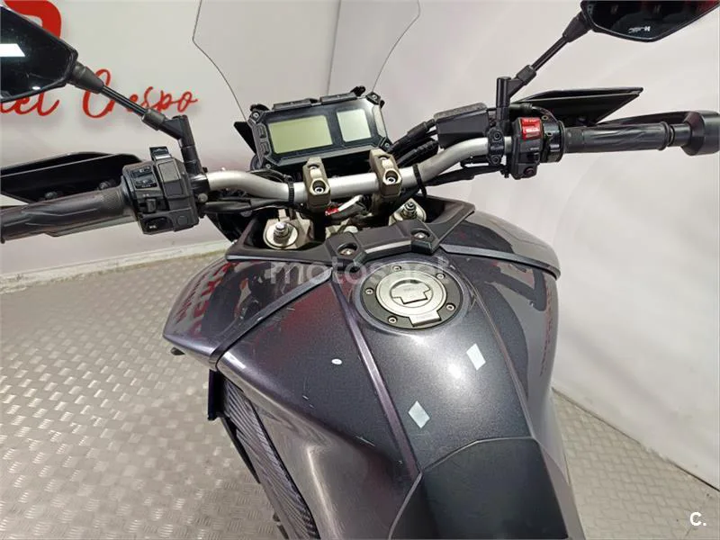 Yamaha MT-09 – Vista 10