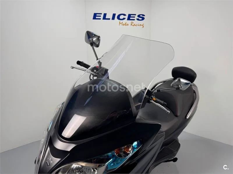 Suzuki Burgman 400 – Vista 4