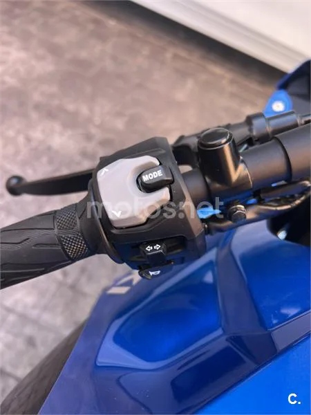 Suzuki GSX-8R – Vista 3