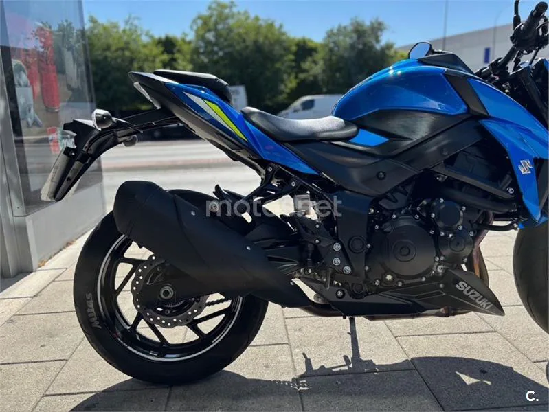 Suzuki GSX-S750 – Vista 7