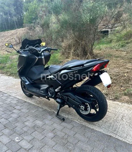 Yamaha TMAX 530 – Vista 3