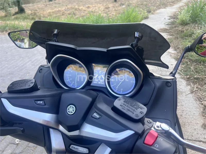 Yamaha TMAX 530 – Vista 7