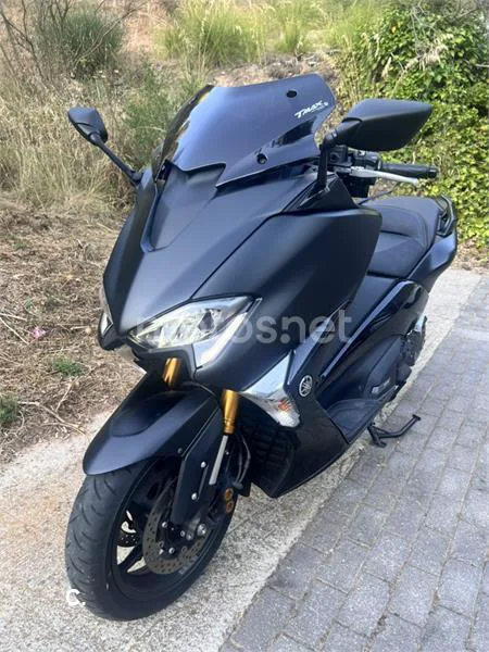Yamaha TMAX 530 – Vista 9