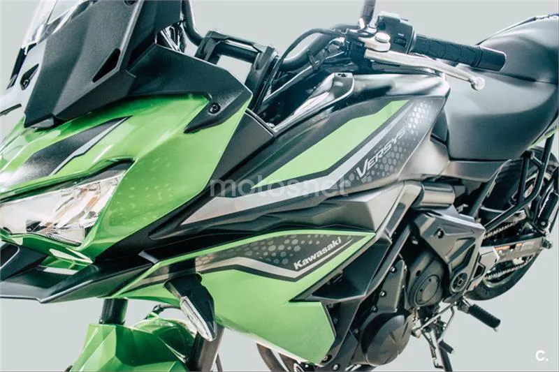 Kawasaki Versys – Vista 4