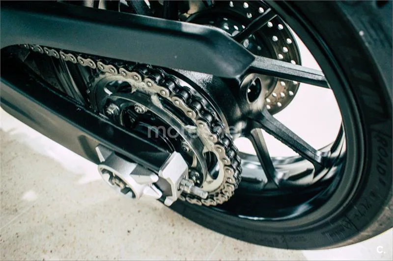 Yamaha MT-07 – Vista 7