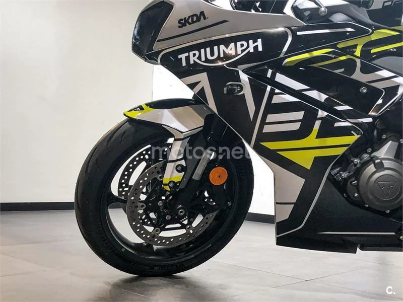 Triumph Daytona 660 - Vista 4