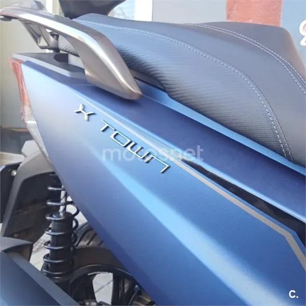 Kymco X-Town CT 125 – Vista 3