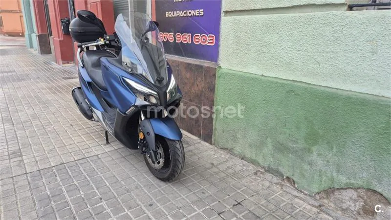 Kymco X-Town CT 125 – Vista 4