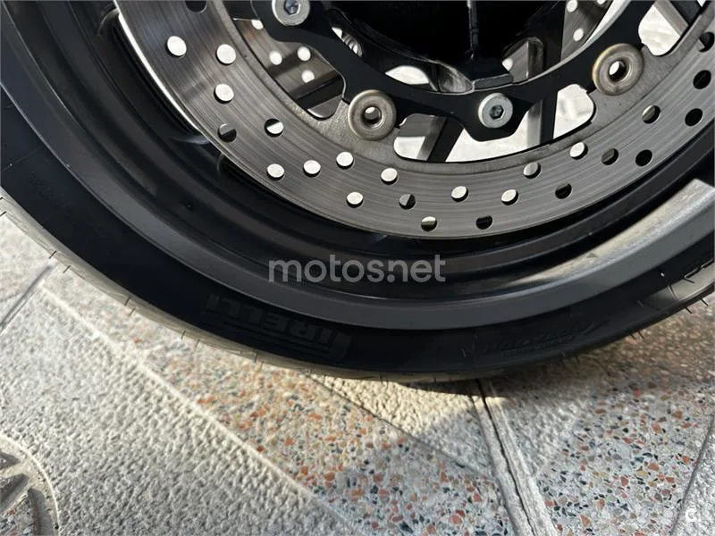 Yamaha XMAX 400 – Vista 21