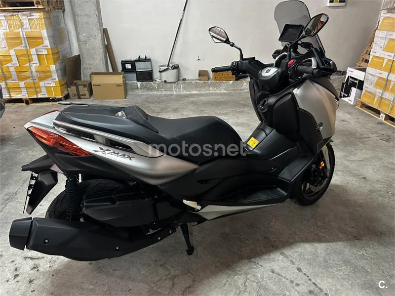 Yamaha XMAX 400 – Vista 6