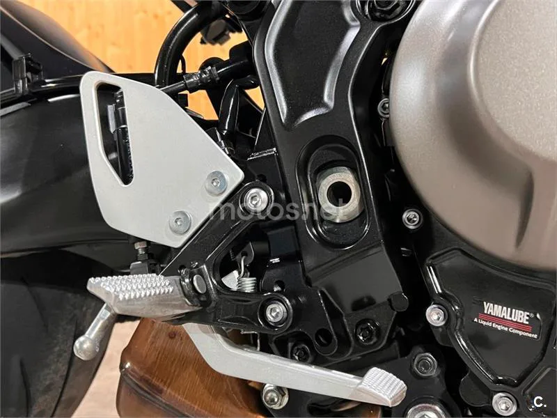 Yamaha XSR 900 – Vista 17