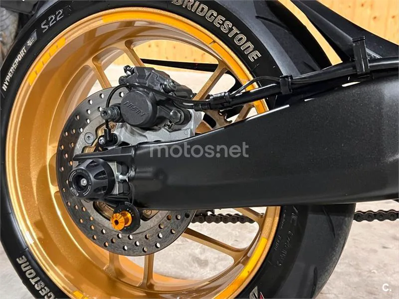 Yamaha XSR 900 – Vista 19
