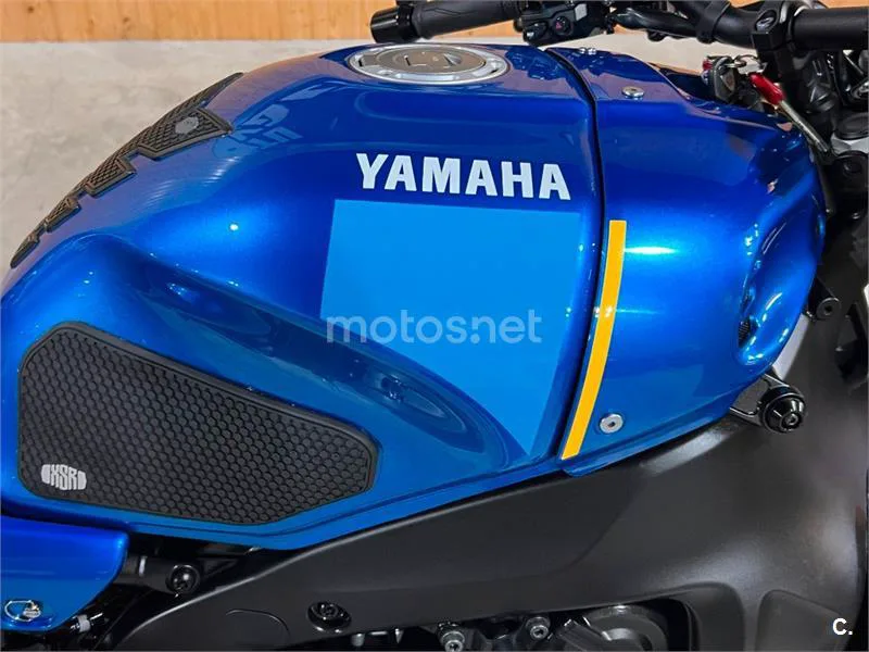 Yamaha XSR 900 – Vista 28
