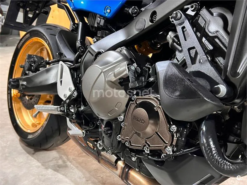 Yamaha XSR 900 – Vista 36