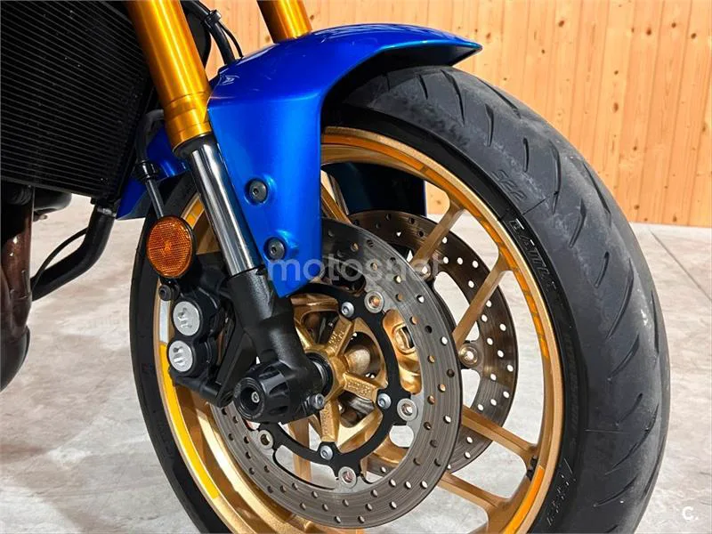 Yamaha XSR 900 – Vista 7
