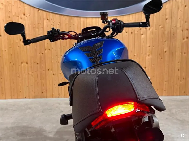 Yamaha XSR 900 – Vista 65