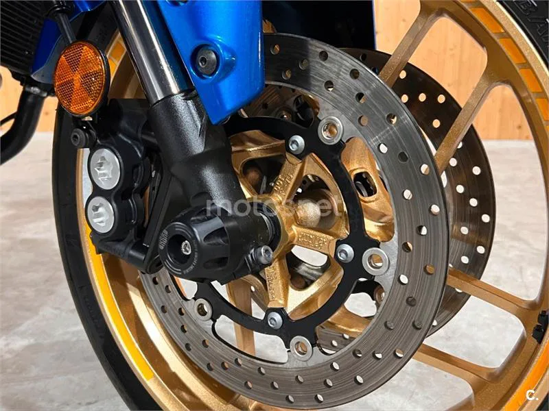Yamaha XSR 900 – Vista 8