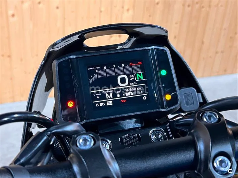Yamaha XSR 900 – Vista 71