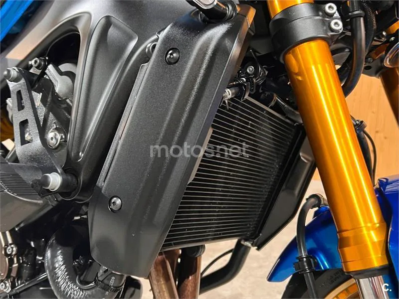 Yamaha XSR 900 – Vista 10