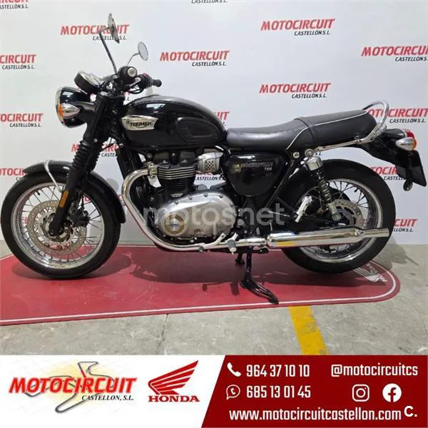 Triumph Bonneville – Vista 3