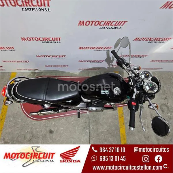 Triumph Bonneville – Vista 6
